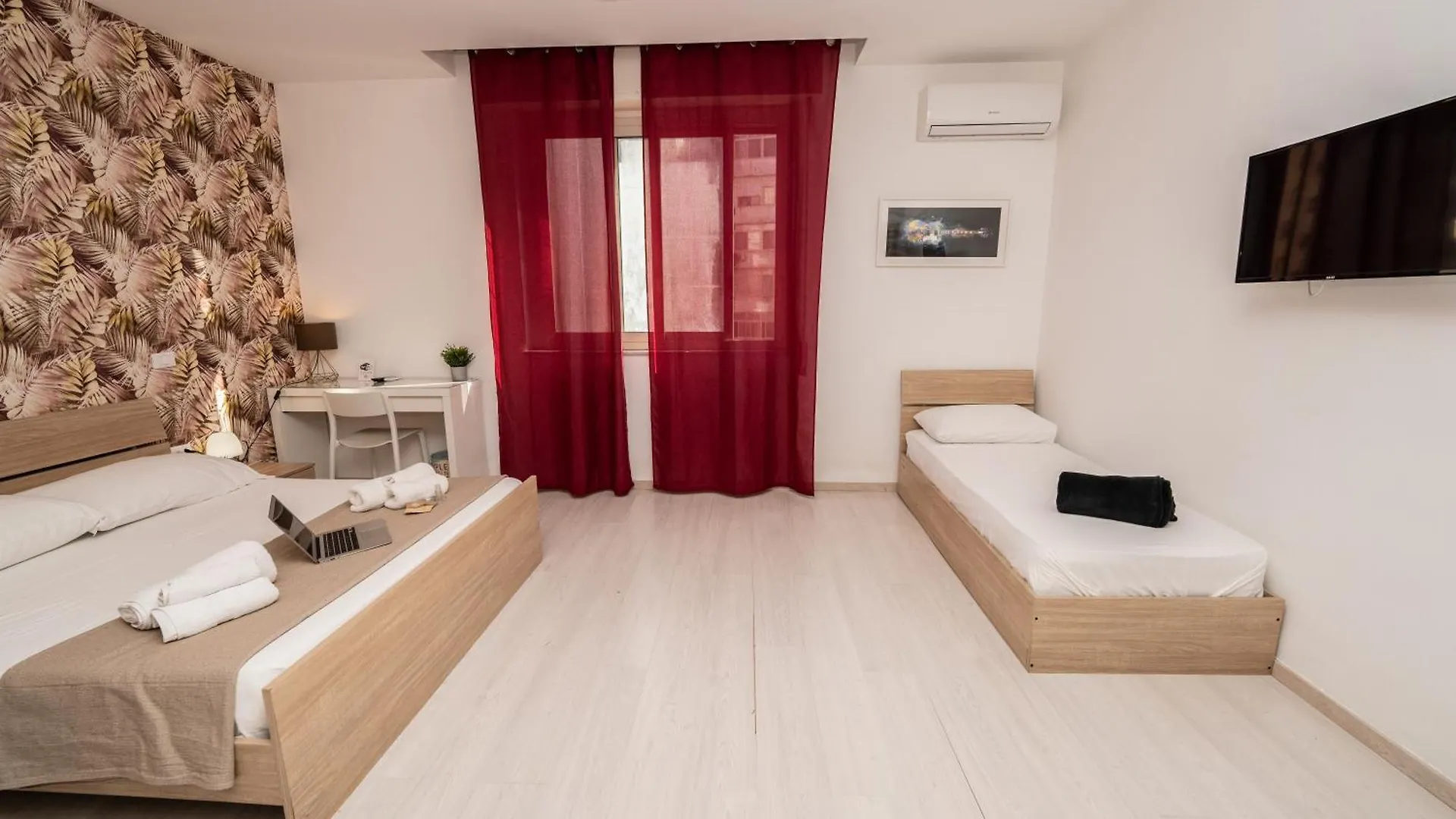 פלרמו Central Room 128L