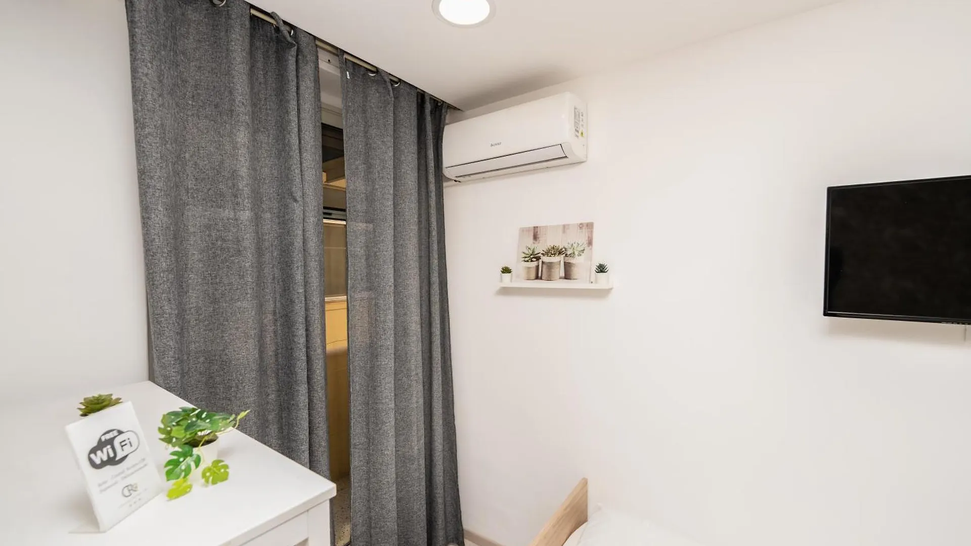 פלרמו Central Room 128L 0*,  איטליה