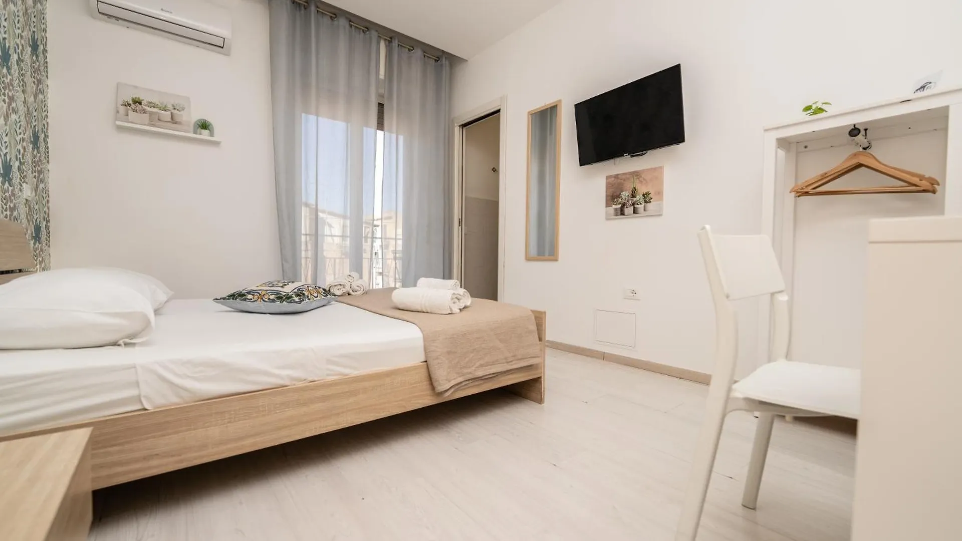 פלרמו Central Room 128L