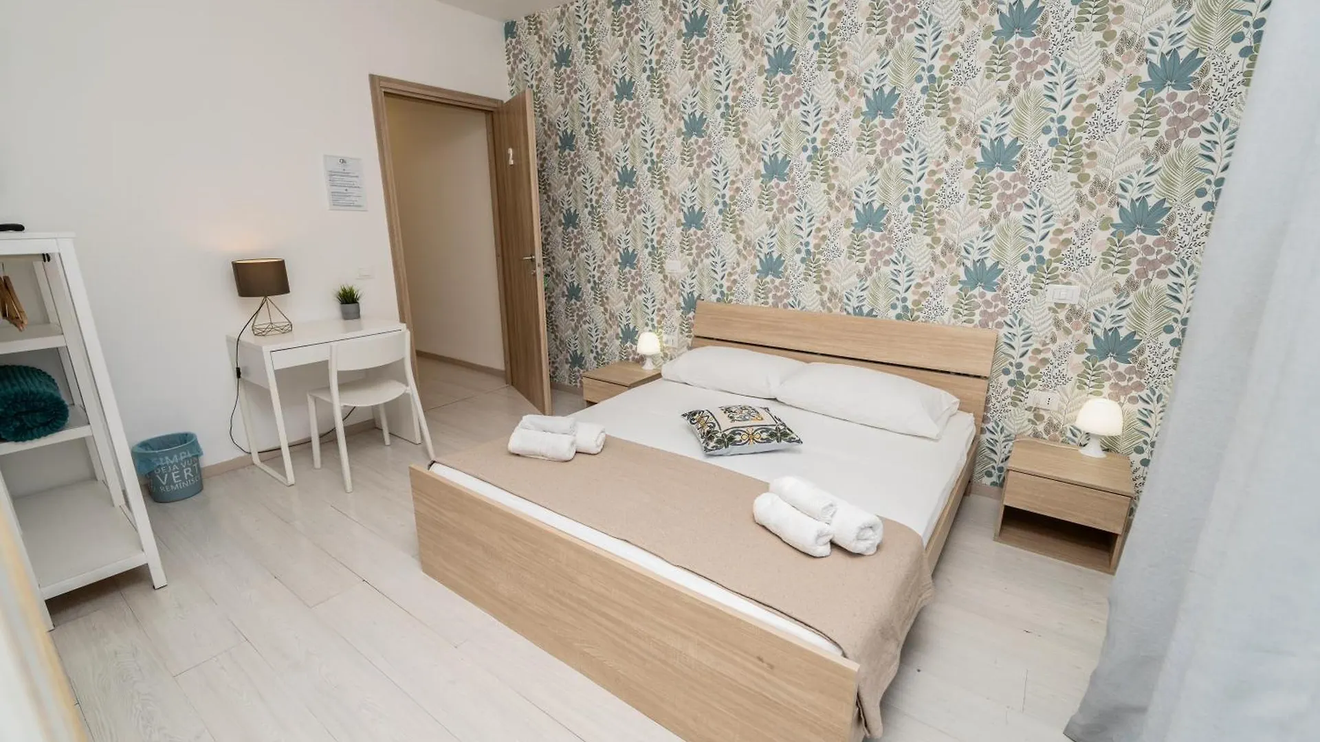 פלרמו Central Room 128L בית הארחה